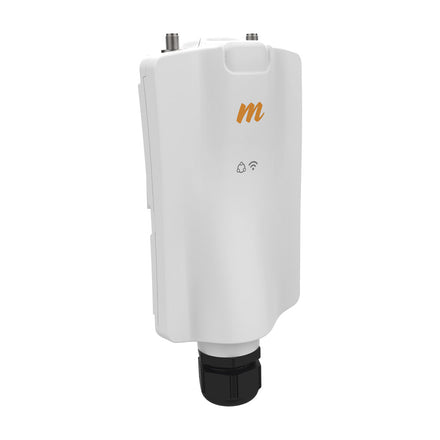 MU-MIMO 2x2 Access Point, 4.9-6.4 GHz, IP 67, Connected, Multipoint Point up to 700 Mbps, 2 SMA-female connectors, Automatic adaptation to the environment, Monitoring through the cloud