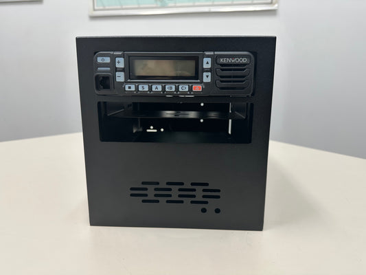 Cabinet for installation of two Kenwood mobile radios, compatible with NX1800HNK2, NX1800HDK2 and NX1700HNK.